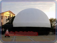 Hordozható planetárium kupolát az iskolák számára